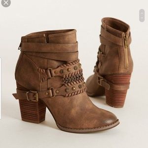 Not rated ankle booties